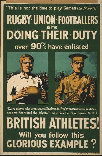 Ein Vintage-Plakat zeigt zwei Rugbynationalspieler, die ihre Dienstpflicht erfüllen, und gibt an, dass über 90 % der britischen Athleten eingezogen sind.