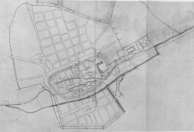 Schwarzer und weißer Stadtplan, der Straßen, Gebäude und andere Details zeigt.