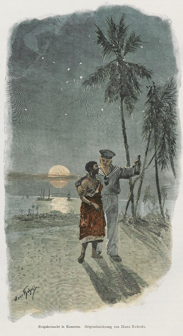 Ein Mann und eine Frau stehen bei Sonnenuntergang am Strand mit einer Palme im Hintergrund, der Mann hält ein Objekt, und Text unten im Bild.