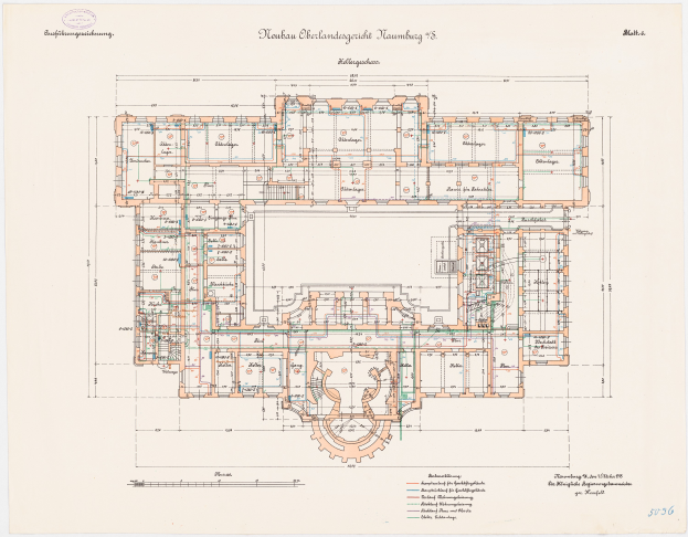 Ein detaillierter Grundrissplan des Neuhaus Oberlandgereich-Gebäudes in Hamburg, Deutschland, der Räume, Flure, Fenster, Türen und andere Merkmale zeigt, mit begleitendem Text.