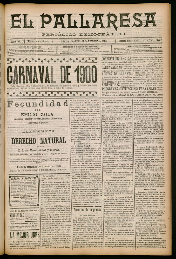 Ein aufgeschlagenes Buch mit dem Titel "El Pallaresa Carnival de 1900" und Text auf seinen Seiten, vor einem dunklen Hintergrund.