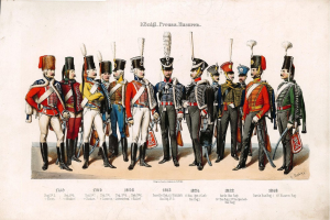 Schwarzes und weißes Foto von 1836 deutschen Infanteristen in Uniform, die in einer Reihe stehen und verschiedene Gegenstände halten, mit der Inschrift "1836 deutsche Infanterie" unten.